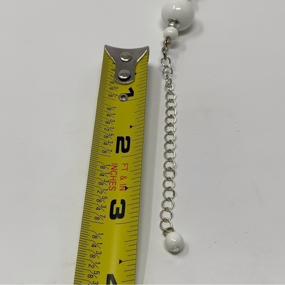 Vintage White Gumball Beaded Necklace with Silver Spacers - Picture 5 of 6